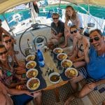 Comment se déroulent les repas au bord d’un bateau de croisière